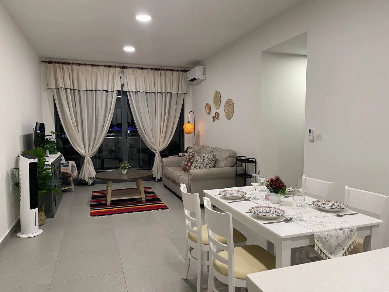 បន្ទប់គេងទំនើប ៣ នៅខុនដូ Urban Village សម្រាប់ជួល - Image 1